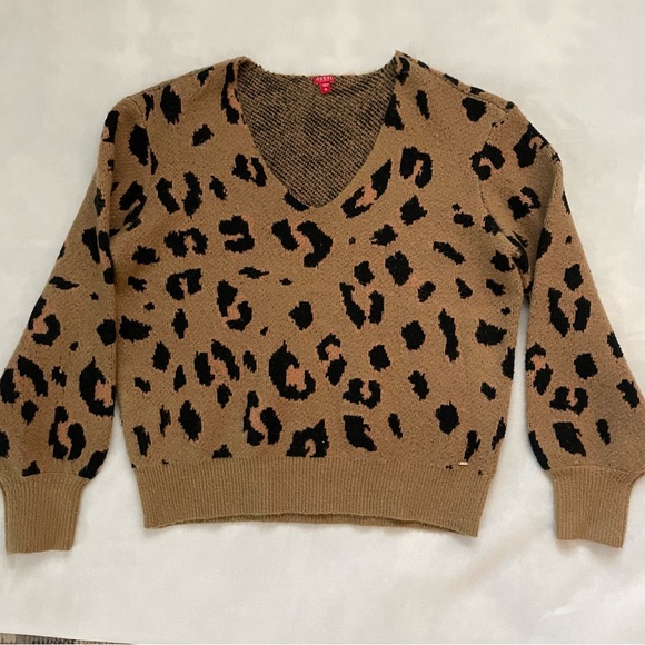 Guess - Women leopard print V-Neck knitted sweater- XL - Picture 2 of 7